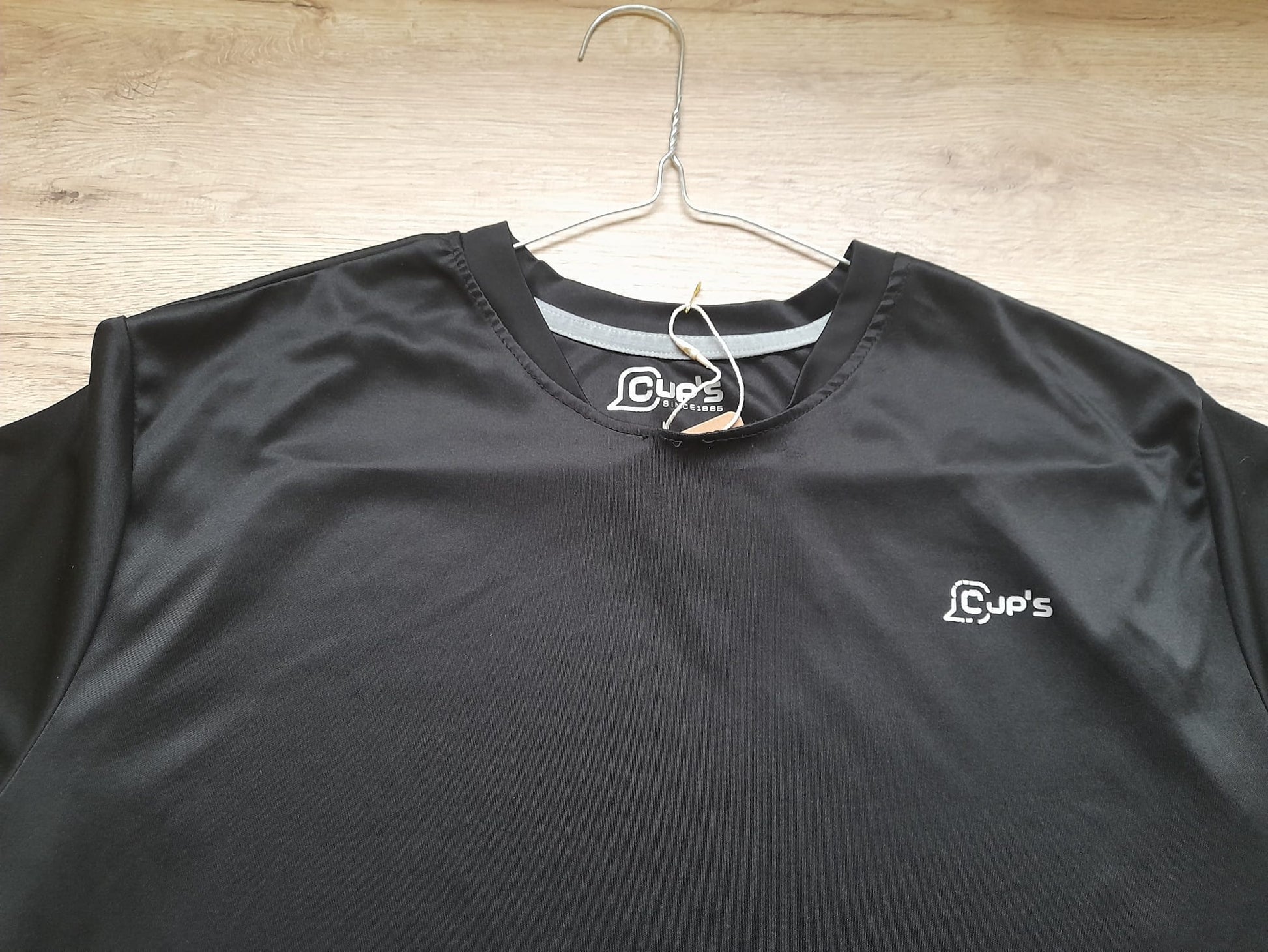 CAMISETA M/C NEGRA DEPORTE TRANSPIRABLE