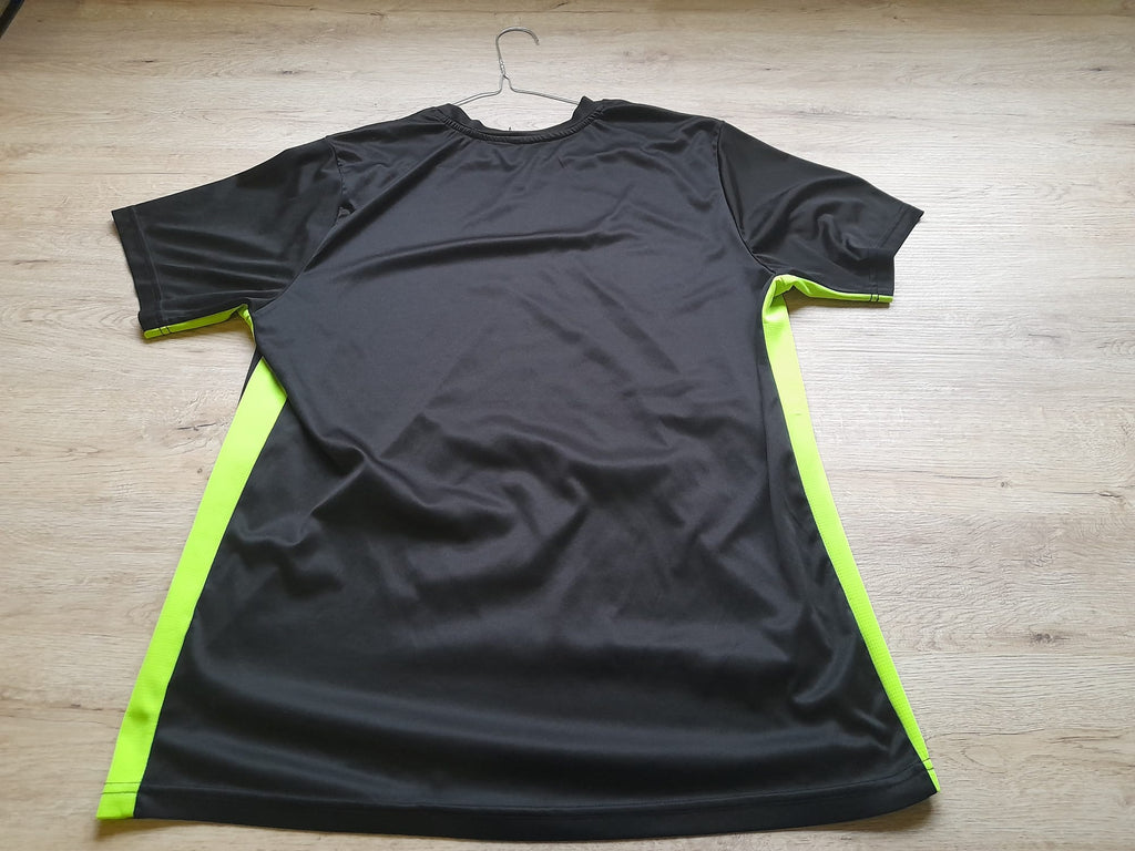 CAMISETA M/C NEGRA DEPORTE TRANSPIRABLE