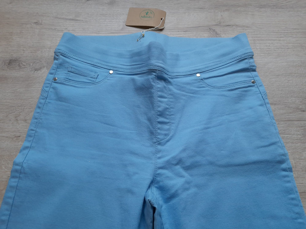 PANTALÓN JOGGER AZUL CLARO ELÁSTICO (PEQUEÑA MANCHA PARTE TRASERA -FOTO-)