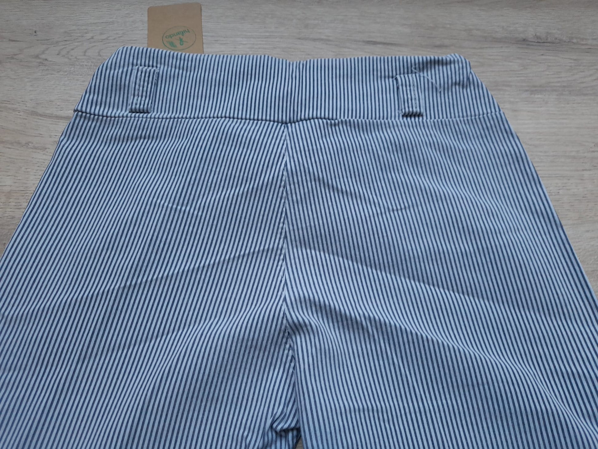 PANTALÓN BLANCO CON RAYAS AZULES ELÁSTICO