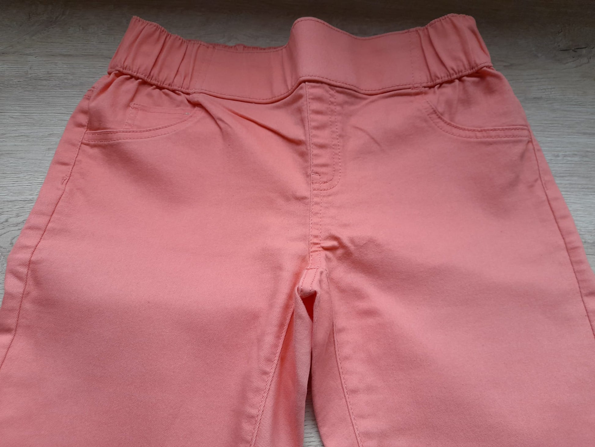 PANTALÓN JOGGER SALMÓN ELÁSTICO