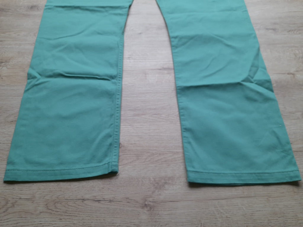 PANTALÓN TIPO VAQUERO VERDE MAR ELÁSTICO ( PEQUEÑA MANCHA MUSLO, INCLUIDA EN FOTO )