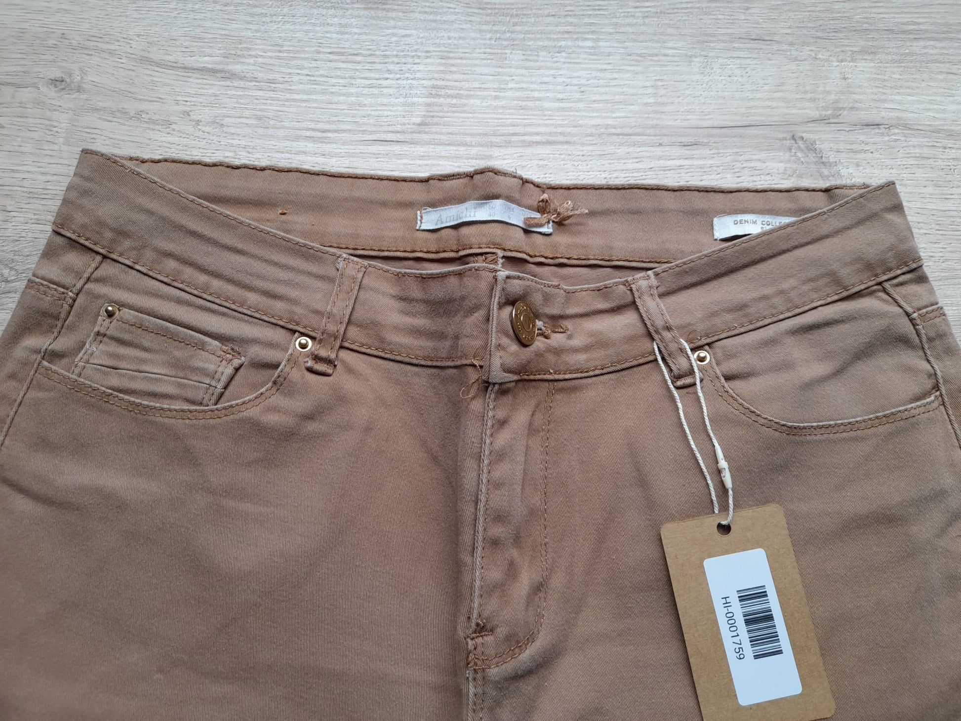 PANTALÓN TIPO VAQUERO COLOR TEJA ELÁSTICO