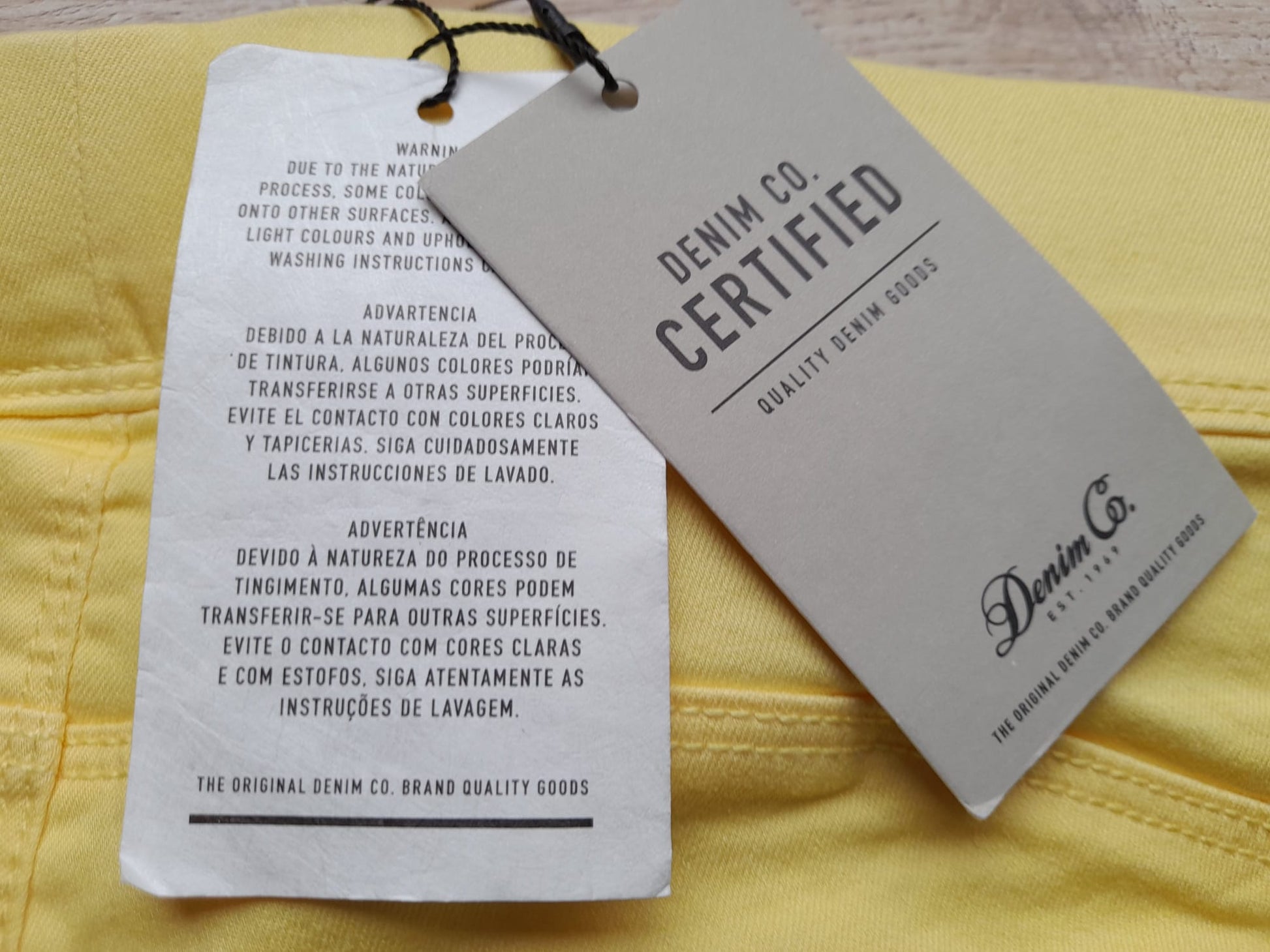 PANTALÓN TIPO JOGGER AMARILLO ELÁSTICO (CON ETIQUETA)
