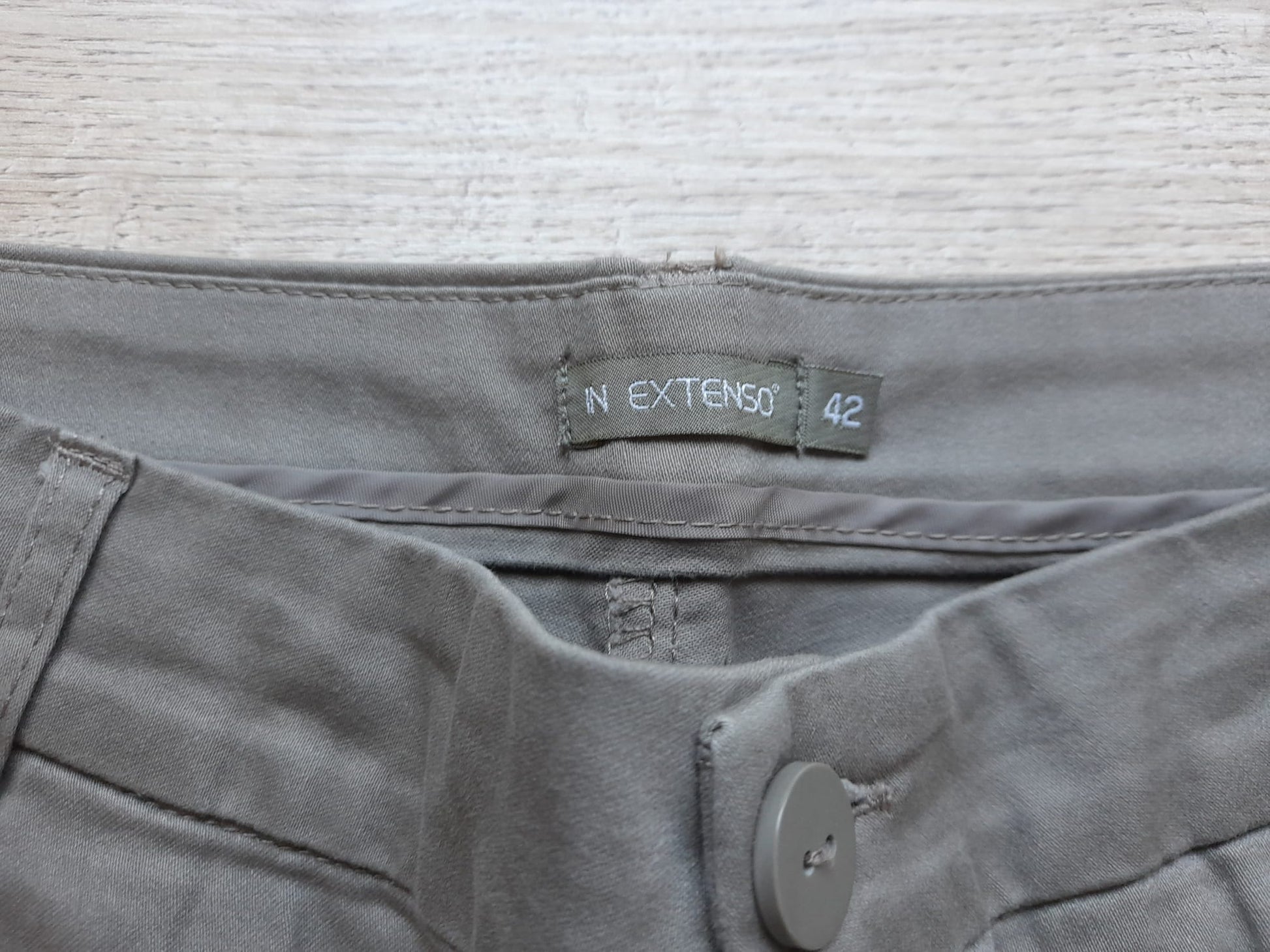 PANTALÓN TIPO CHINO CABALLERO CAQUI