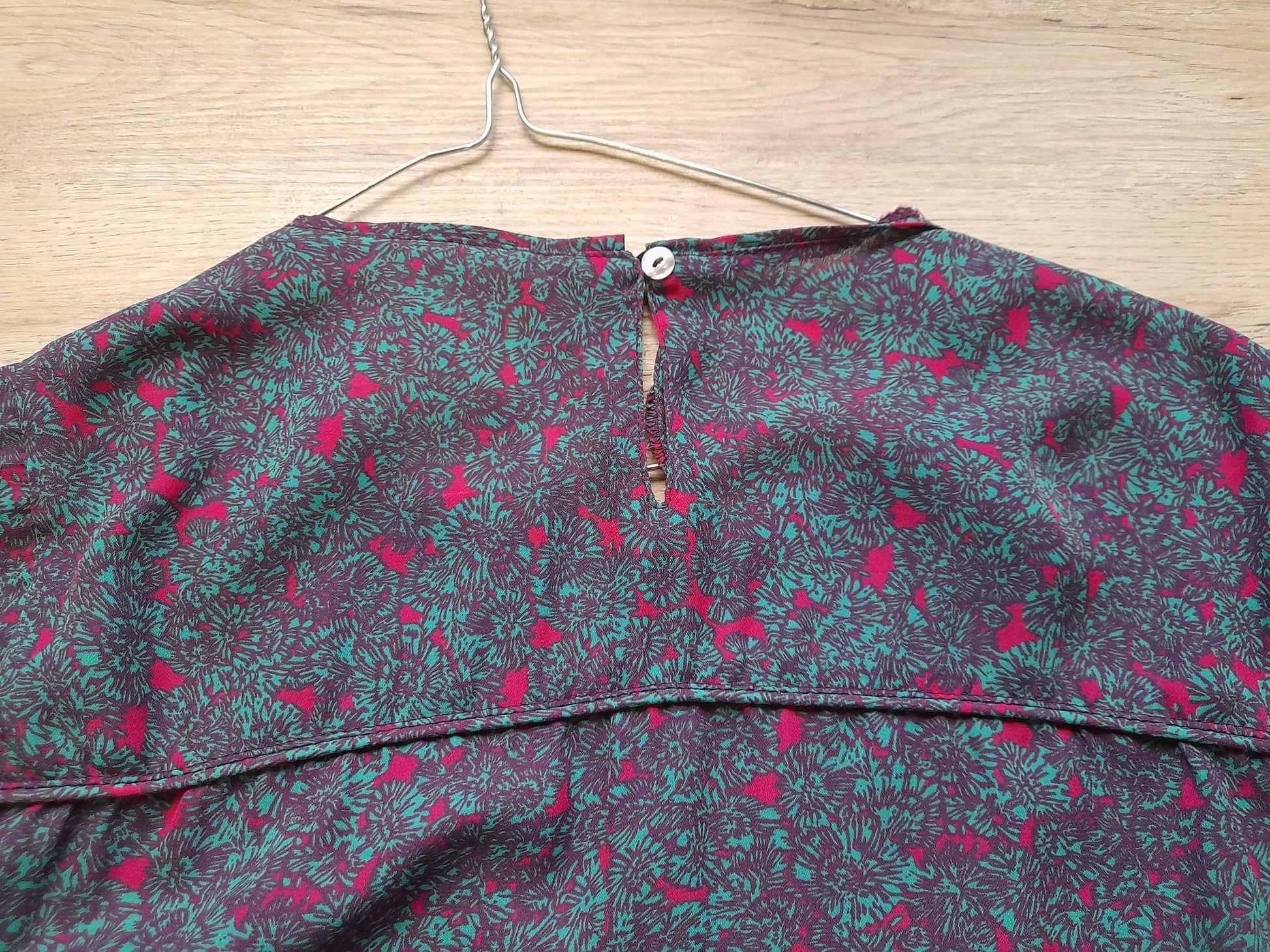 BLUSA M/C MORADA Y VERDE