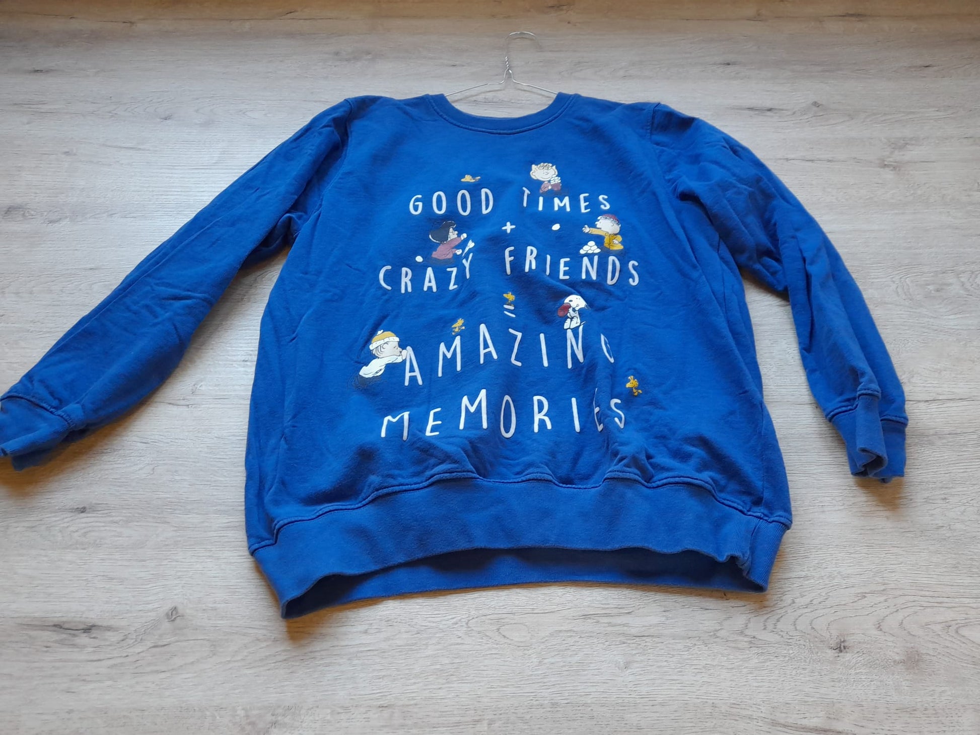 SUDADERA AZUL CON DISEÑO SNOOPY