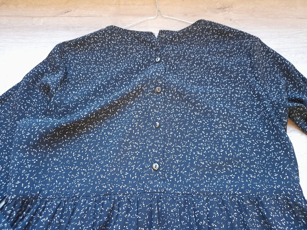 VESTIDO M/L NEGRO CON PIZCAS BLANCAS Y FORRO