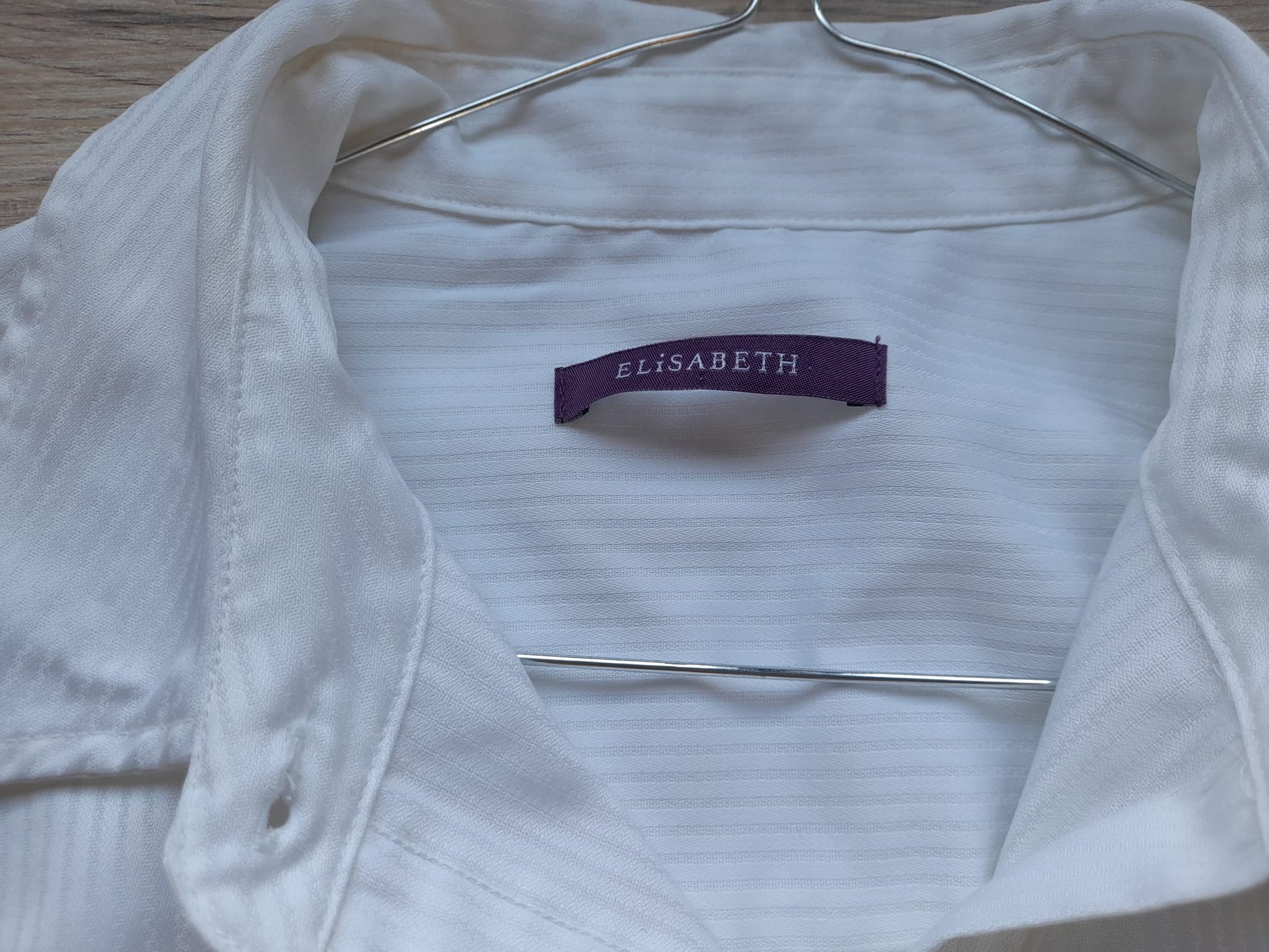 CAMISA BLANCA M/L MUJER CON RAYAS BLANCAS
