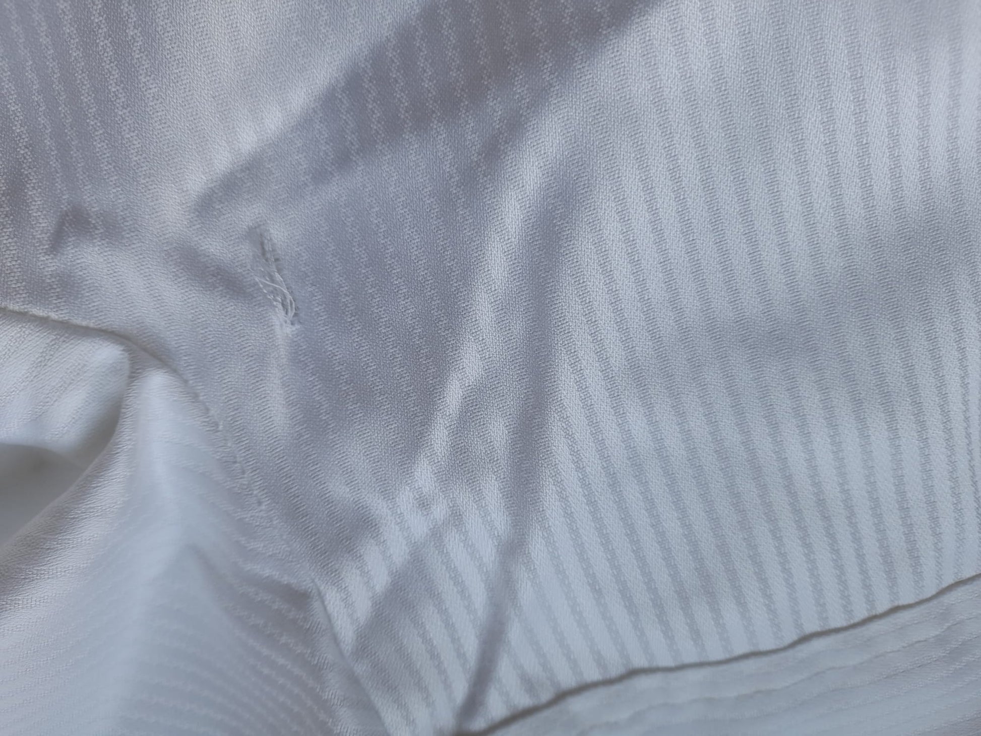 CAMISA BLANCA M/L MUJER CON RAYAS BLANCAS