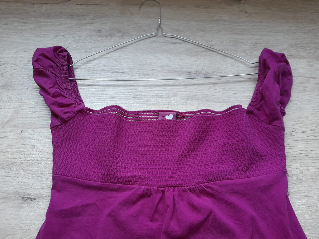 VESTIDO CORTO FUCSIA CON PECHO FRUNCIDO
