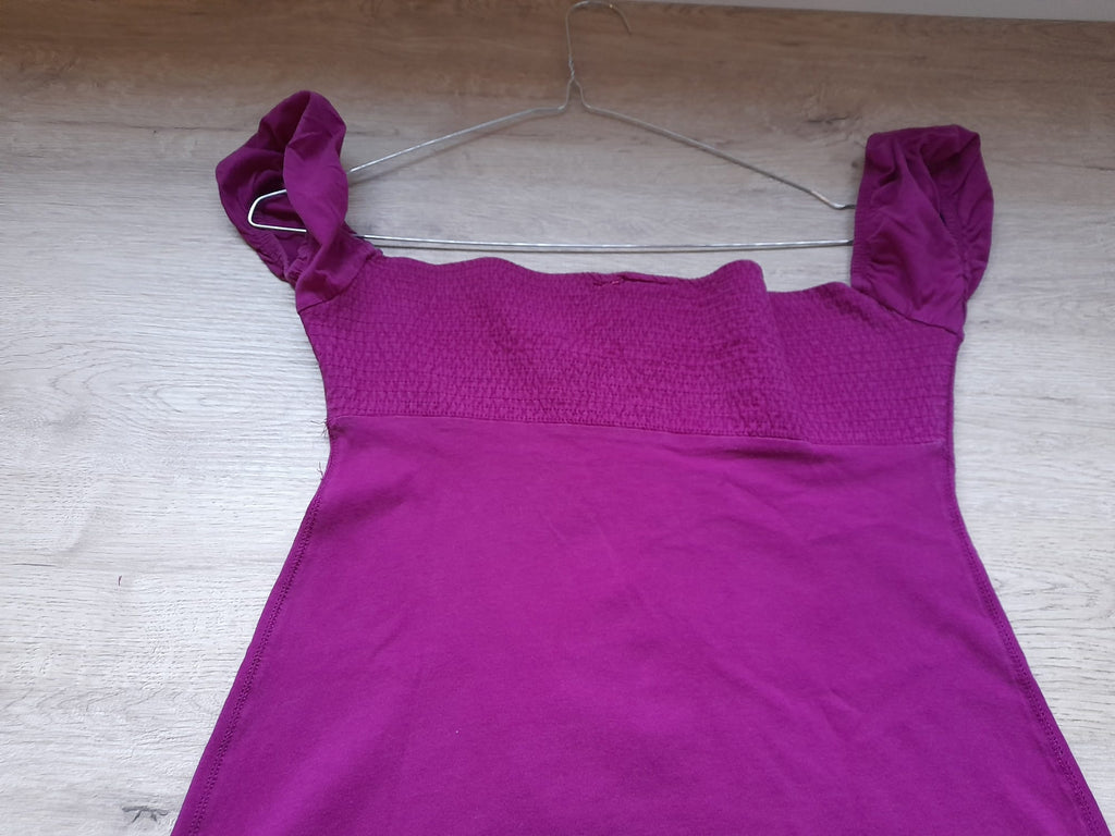 VESTIDO CORTO FUCSIA CON PECHO FRUNCIDO