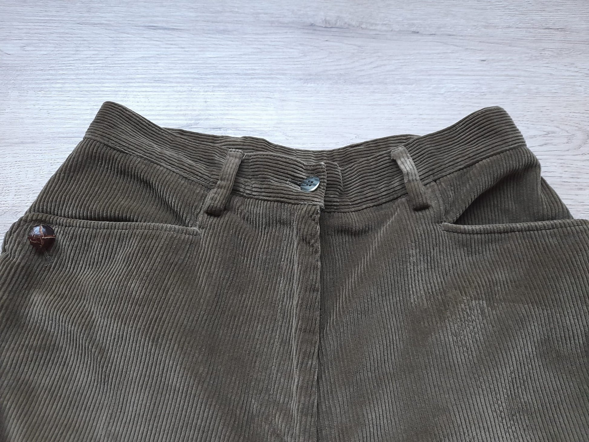 PANTALÓN MUJER MARRÓN DE PANA