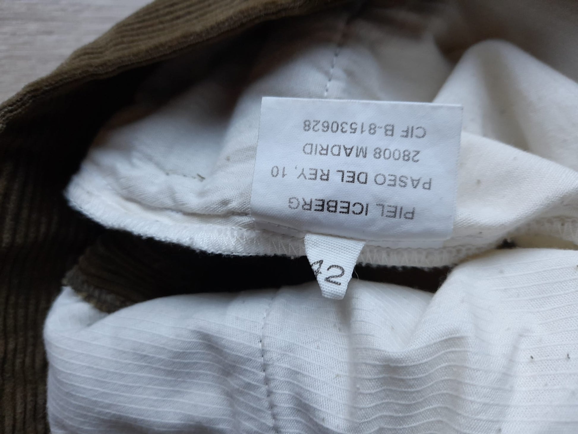 PANTALÓN MUJER MARRÓN DE PANA