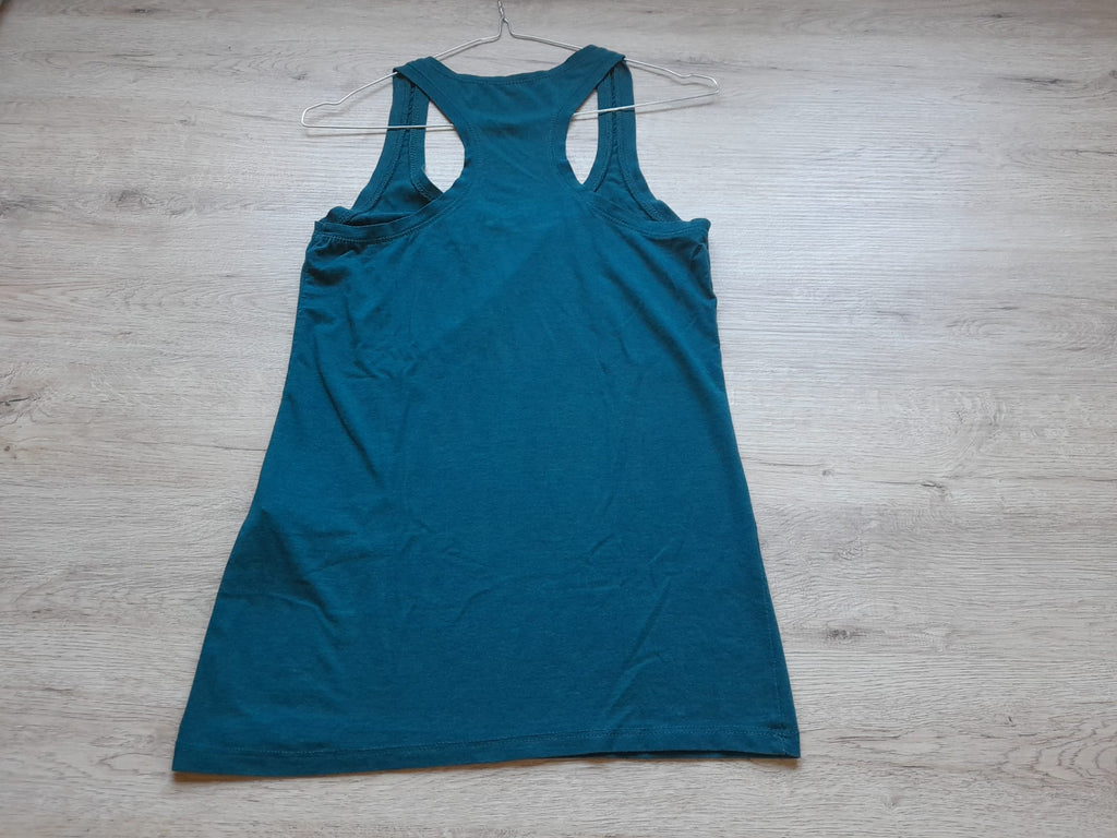 CAMISETA TIRANTE VERDE MAR (PEQUEÑO ROTO PARTE BAJA DELANTERA)