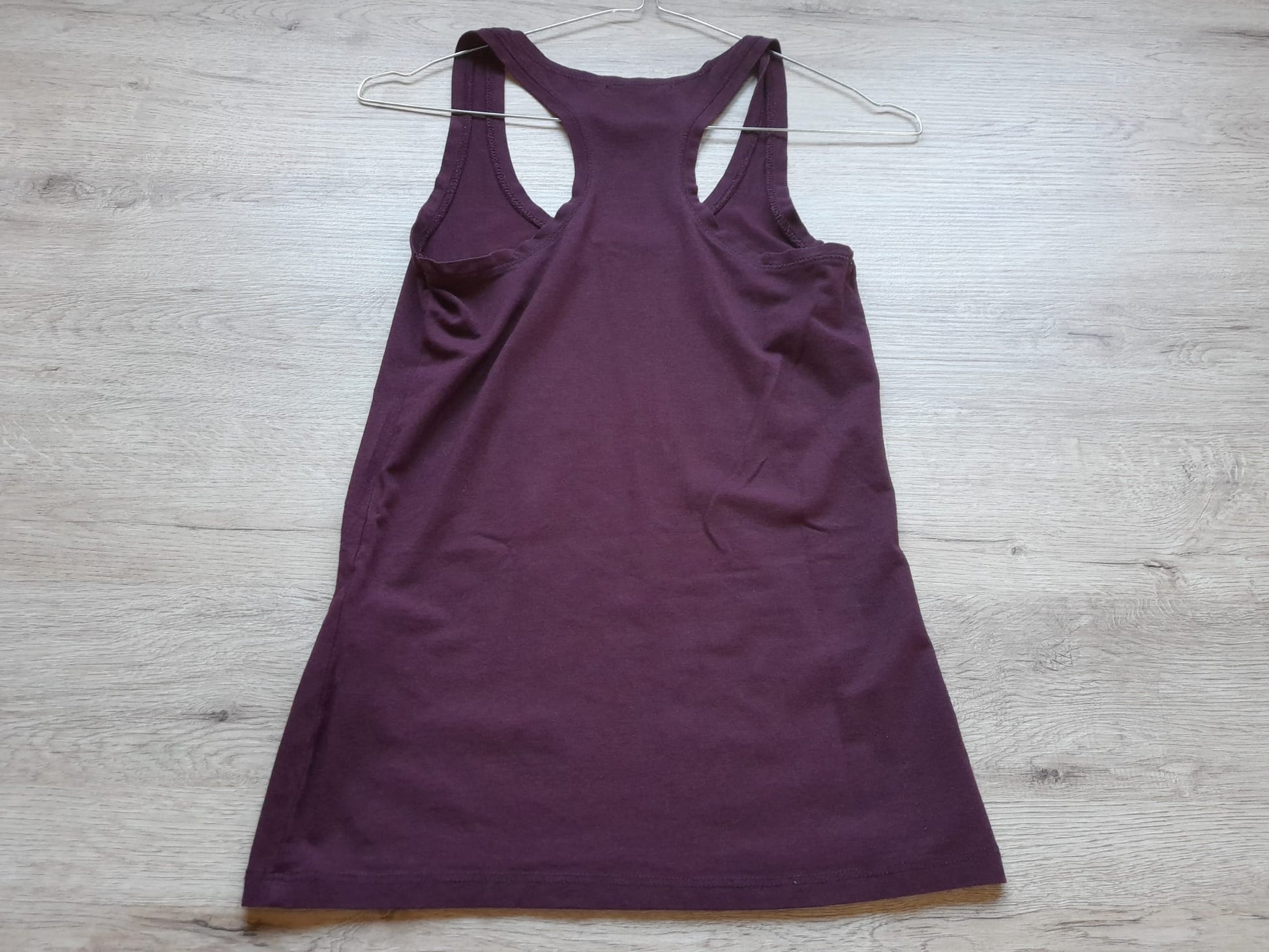 CAMISETA TIRANTES MORADA