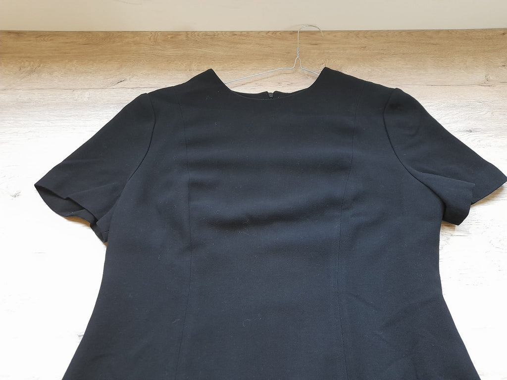 VESTIDO MIDI NEGRO MANGA CORTA