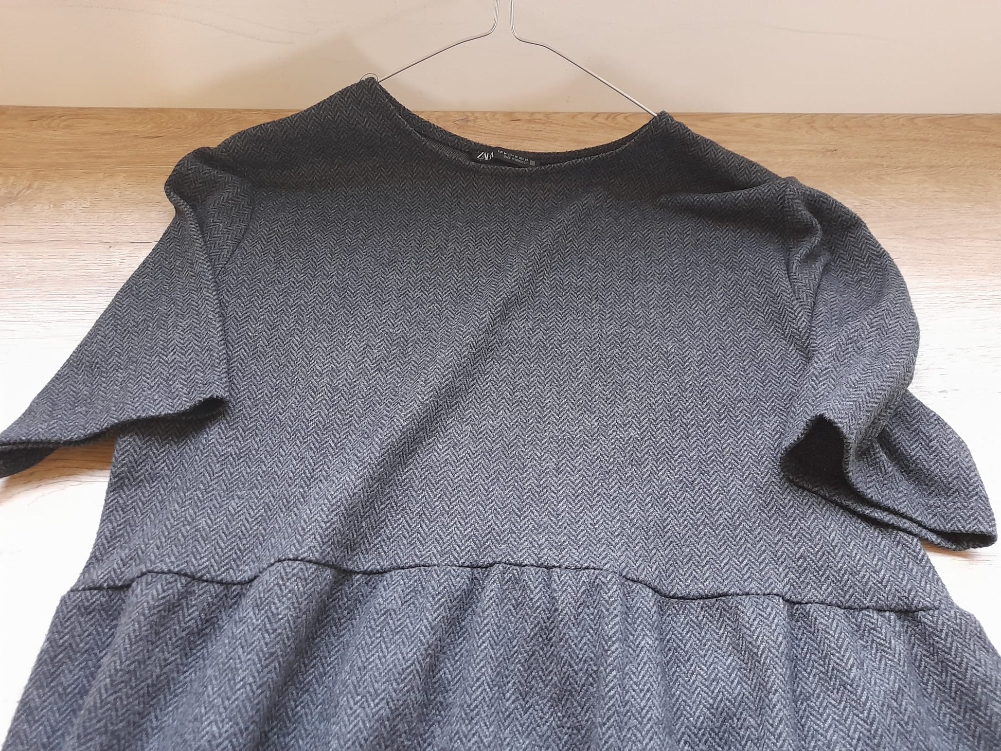 VESTIDO LARGO M/C GRIS JASPEADO