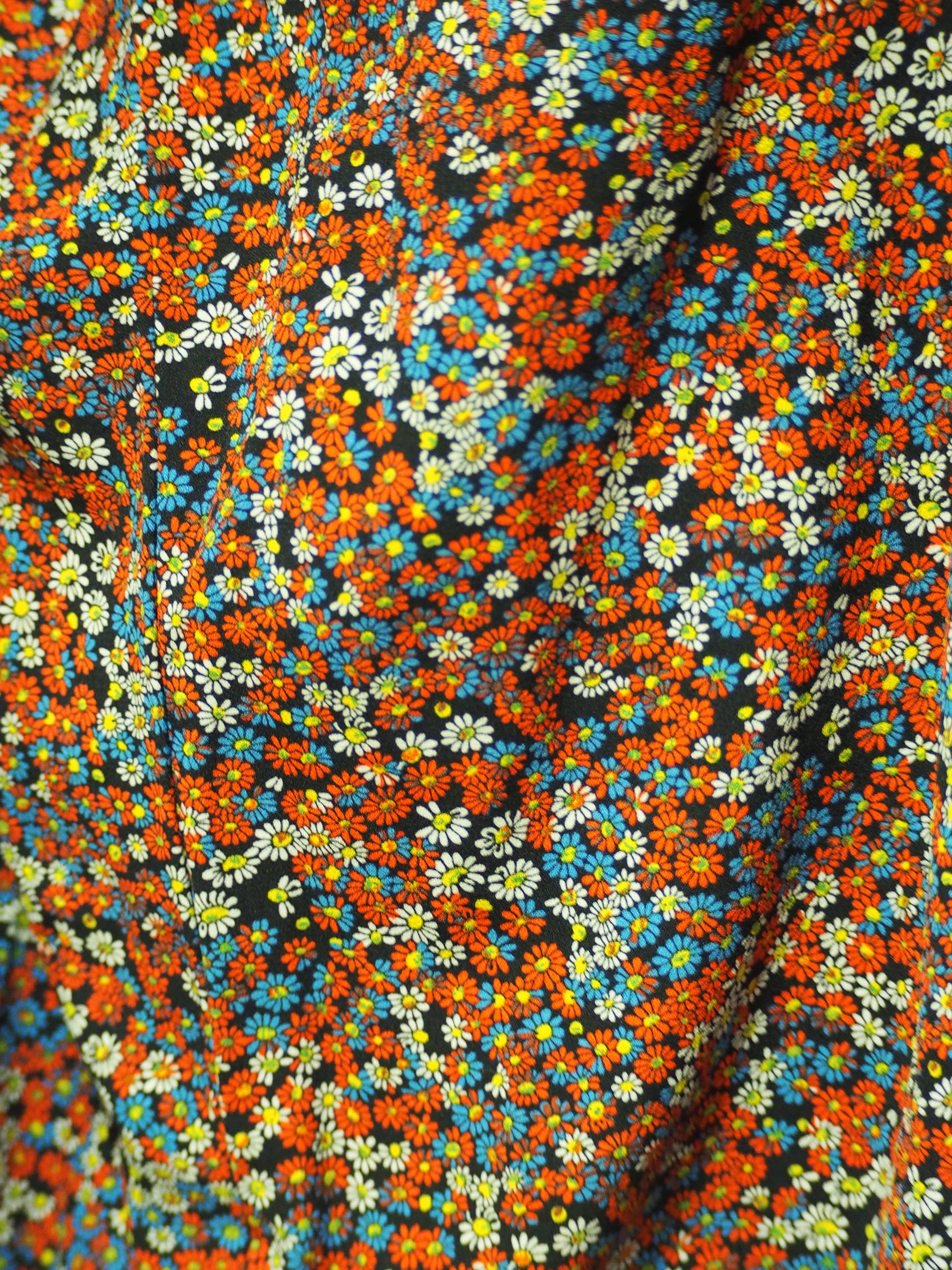 VESTIDO CORTO TIRANTES PICO DE COLORES