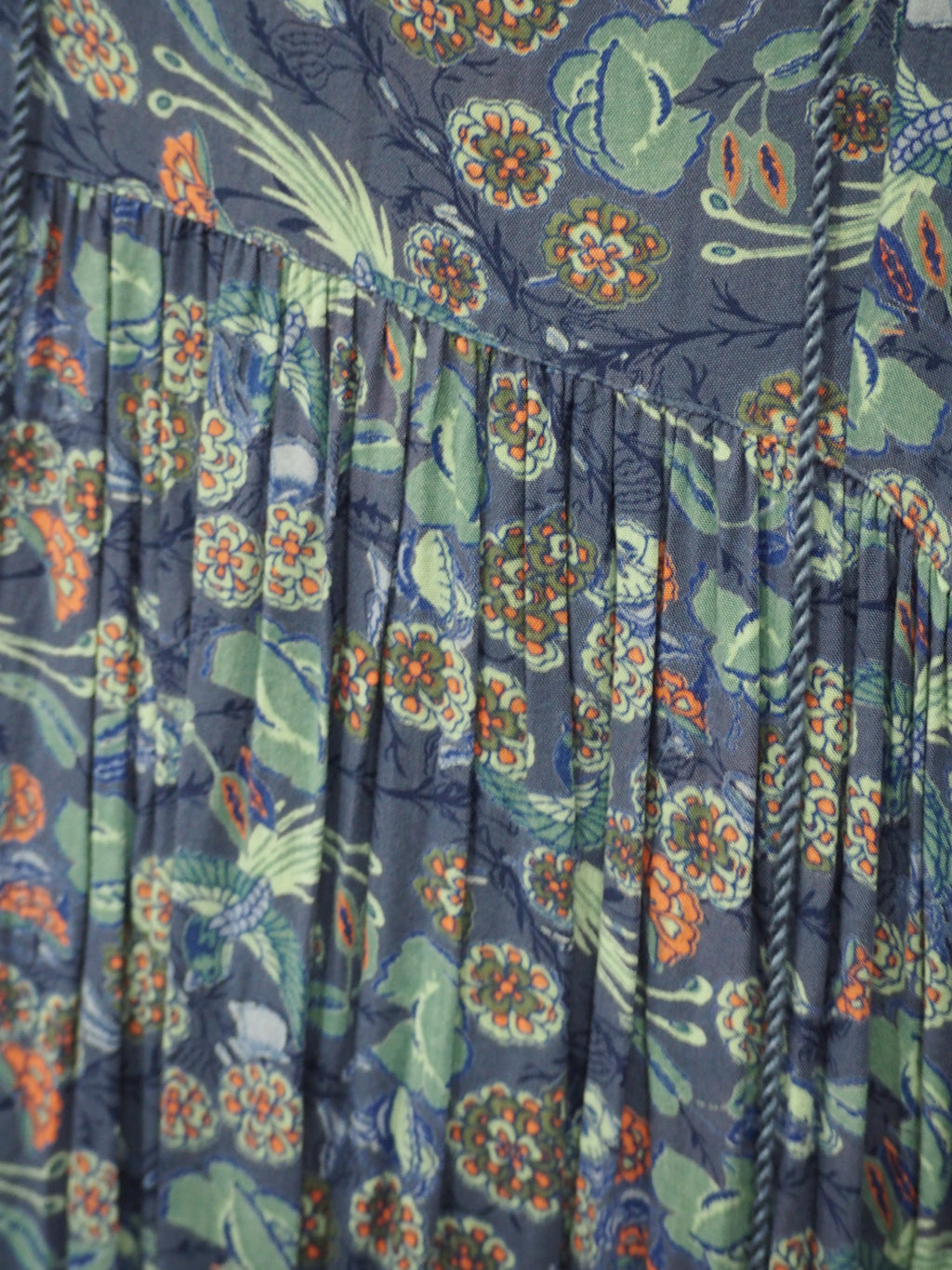 VESTIDO LARGO VUELO FLORES AZUL